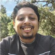 Maestro de secundaria y universidad especializado en impartición de clases de matemáticas e idiomas en modalidad virtual